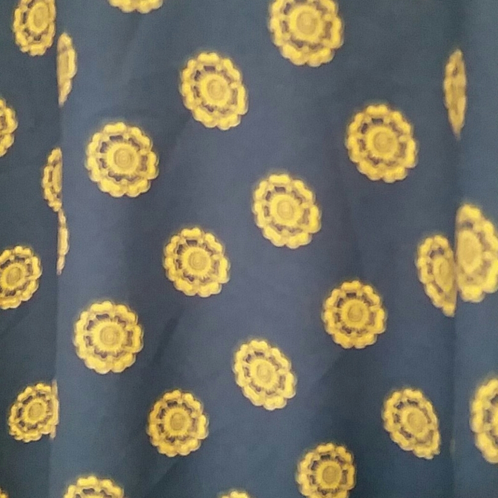 Sienna Sky Cold Shoulder Bell Sleeve Blouse Size Small - Picture 8 of 13